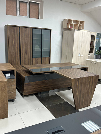 Стол руководителя с правой тумбой Corner COR.SRT-20 (R) 
