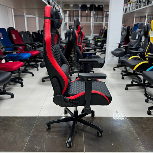 Игровое кресло &amp;quot;Knight Titan&amp;quot; 